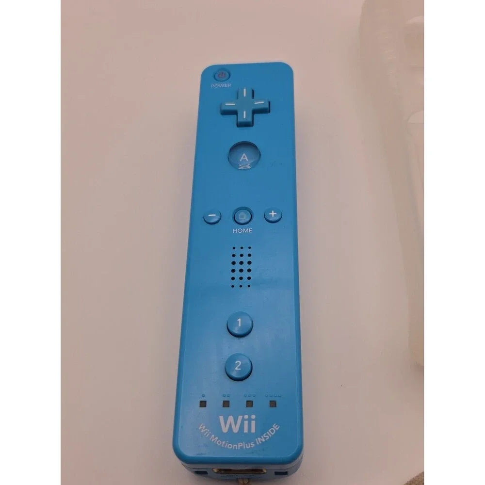 Light Blue Wii Nintendo Motion Plus Controller With Sleeve And Strap Tested